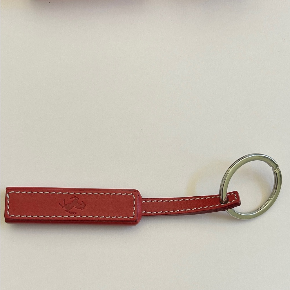 Ferrari Red Gift Box with Iconic Emblem - Picture 2 of 4